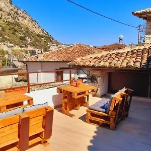https://edward-lear.albaniahotels.org