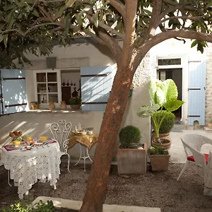 Couette-café La Maison Du Peintre En Provence ***